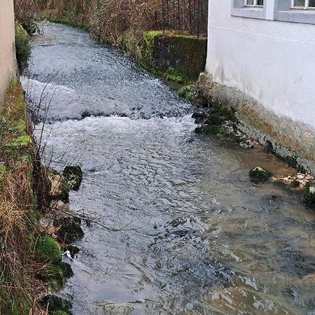 Chez Ninfa Apartment Villeret Bagian luar foto